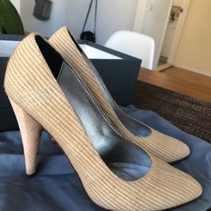 Seven 7 for all Mankind Pump Heels Jean Nude